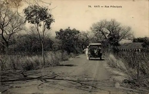 Ak Kati Mali, Hauptstraße