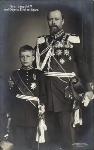 Ak Fürst Leopold IV. und Erbprinz Ernst zur Lippe, Portrait