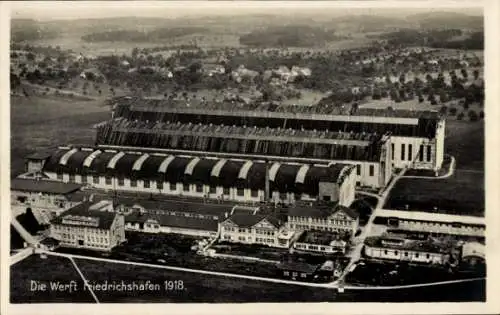 Ak Friedrichshafen am Bodensee, Zeppelin Luftschiff Werft 1918, Fliegeraufnahme