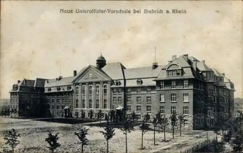 Ak Biebrich am Rhein Wiesbaden, Neue Unteroffizier Vorschule