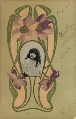 Präge Ak Mädchen-Porträt, Blumen
