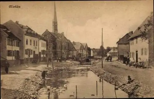 Ak Miehlen Rheinland Pfalz, Teilansicht der Ortschaft, Kirchturm