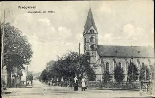 Ak Wadgassen im Saarland, Lindenstraße, Kirche