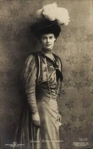 Ak Kronprinzessin Cecilie von Preußen, Standportrait, Liersch 1912