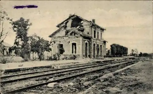 Ak Loivre Marne, zerstörter Bahnhof