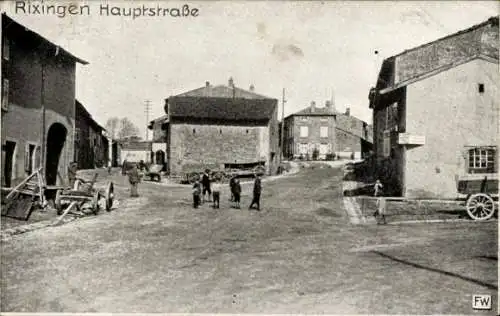 Ak Rixingen Moselle, Partie an der Hauptstraße
