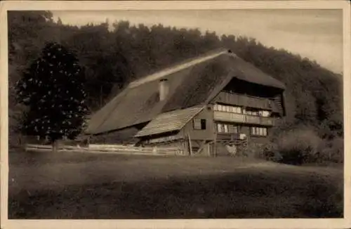 Ak Gutach an der Badischen Schwarzwaldbahn, Bauernhaus Martinsbauer