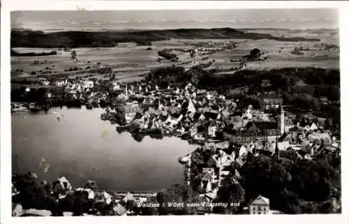 Ak Bad Waldsee in Oberschwaben Württemberg, Fliegeraufnahme, Totalansicht