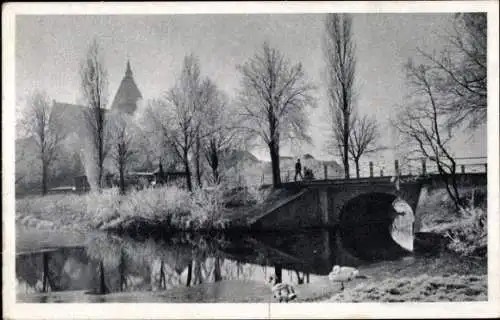 Ak Mölln im Herzogtum Lauenburg, Teilansicht, Kirche, Brücke, Rauhreif