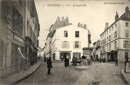 Ak Tournus Saône et Loire, Place de Lacretelle