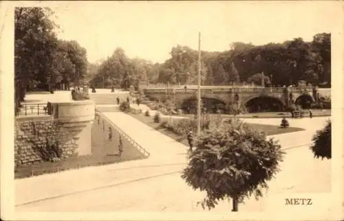 Ak Metz Moselle, Esplanade und neuer Brunnen