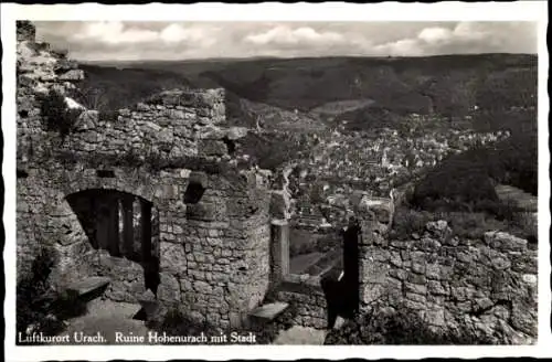 Ak Bad Urach in der Schwäbischen Alb Württemberg, Ruine Hohenurach, Panorama der Stadt