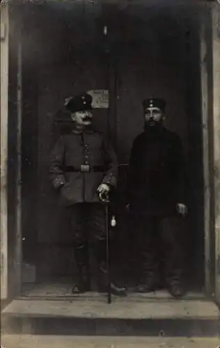 Foto Ak Deutsche Soldaten in Uniformen, Königsberg, Ostpreußen, Jahr 1916