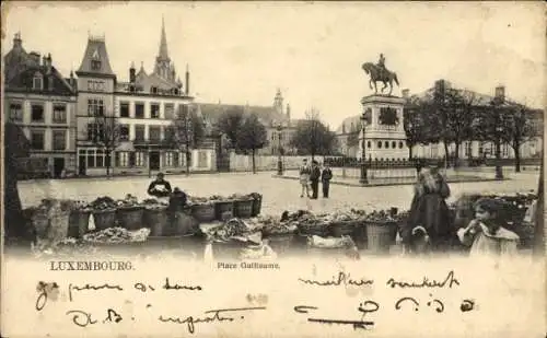 Ak Luxemburg Luxembourg, Guillaume Platz, Reiterdenkmal