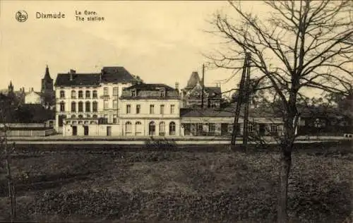 Ak Diksmuide Dixmude Westflandern, Bahnhof, Gleisansicht