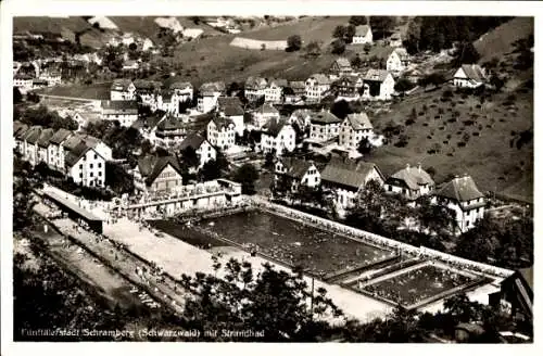 Ak Schramberg im Schwarzwald, Teilansicht mit Strandbad