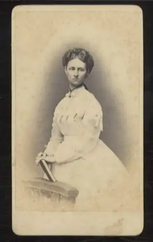 CdV Portrait Prinzessin Auguste von Schlesw.-Holst.-Sonderb.-Glücksburg, verh. Kaiserin v. Preußen