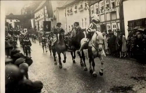 Foto Ak Mengeringhausen Bad Arolsen Hessen, Straßenfest, Schützenumzug