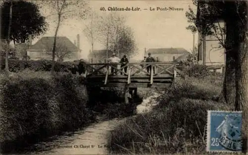 Ak Château du Loir Sarthe, Pont Level