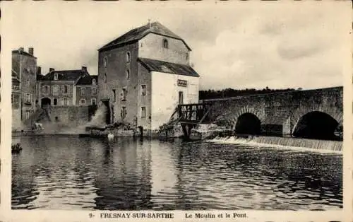 Ak Fresnay-sur-Sarthe, Moulin und die Brücke