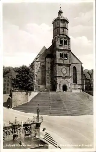 Ak Schwäbisch Hall in Württemberg, St. Michaelskirche, Marktbrunnen und Pranger