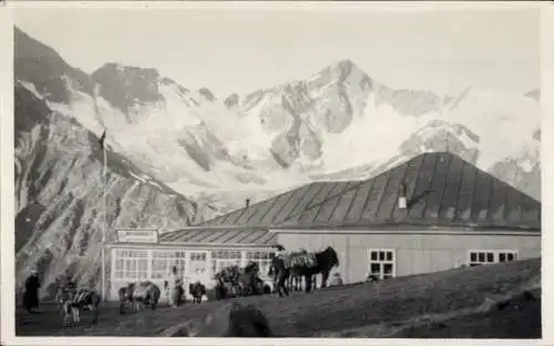 Foto Georgien, Partie an der Raststätte, Berge