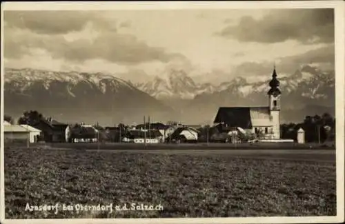 Foto Ak Arnsdorf Lamprechtshausen in Salzburg, Gesamtansicht, Kirche