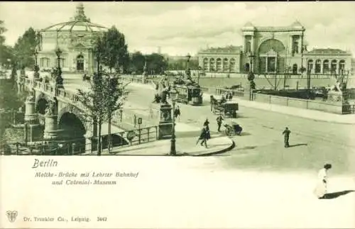 Ak Berlin Tiergarten Moabit, Moltkebrücke, Lehrter Bahnhof, Kolonialmuseum, Straßenbahn