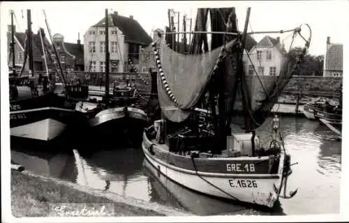 Ak Greetsiel Krummhörn in Ostfriesland, Hafen, Boot GRE 18 E. 1626