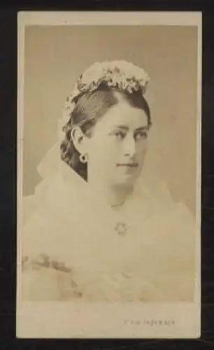 CdV Portrait Prinzessin Maria Antonia v. Sachsen-Coburg-Gotha, geb. v. Koháry-Csábrág-Szitnya