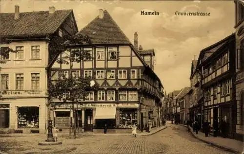 Ak Hameln in Niedersachsen, Emmernstraße, Geschäft Willy Arend, Jacob Jark, Gasthaus, Fachwerkhäuser