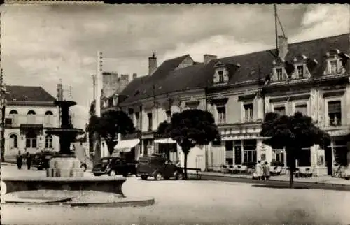 Ak Écommoy Sarthe, Place de la République, Frühling