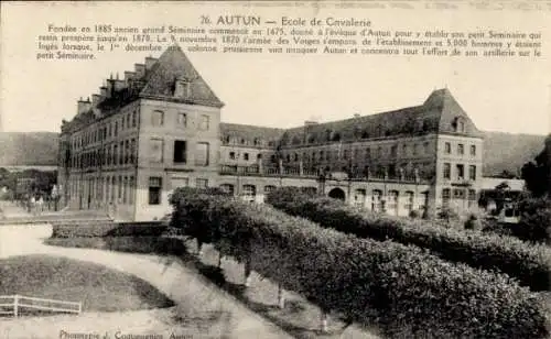 Ak Autun Saône-et-Loire, Kavallerieschule