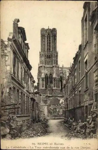 Ak Reims Marne, Ruinen der Kathedrale, Kriegszerstörung