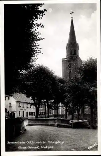 Ak Goldkronach im Fichtelgebirge, Marktplatz, Kirchturm