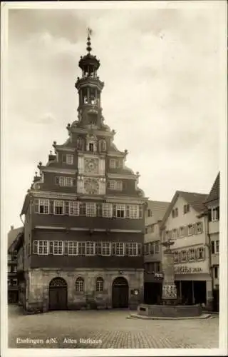 Ak Esslingen am Neckar, Altes Rathaus, Brunnen