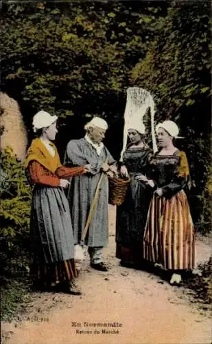 Ak Normandie, Frauen und Mann in französischer Volkstracht, Markt