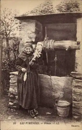 Ak Französische Tracht, Frau schöpft Wasser, Brunnen, Eimer