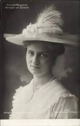 Ak Prinzessin Margarete, Herzogin von Sachsen, Portrait mit Hut