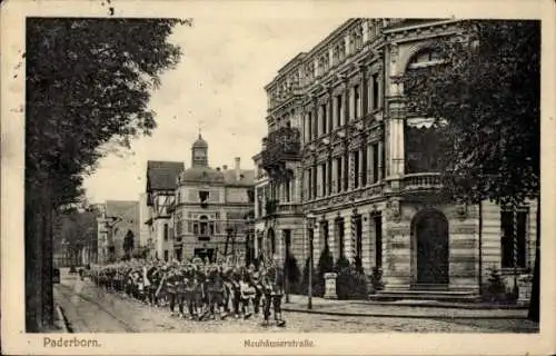 Ak Paderborn in Westfalen, Neuhäuserstraße, Soldatenkompanie