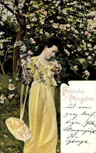 Ak Glückwunsch Pfingsten, Frau in gelbem Kleid, Blühender Baum