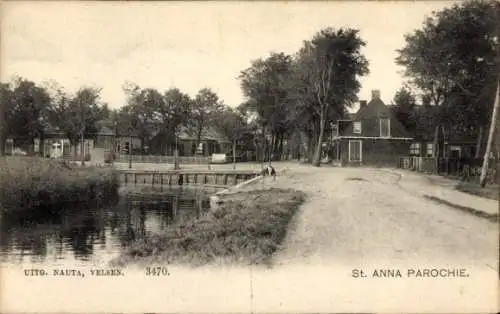 Ak St Anna Parochie Friesland Niederlande, Uitg Nauta, Velsen, Blick auf das Dorf und den Kanal