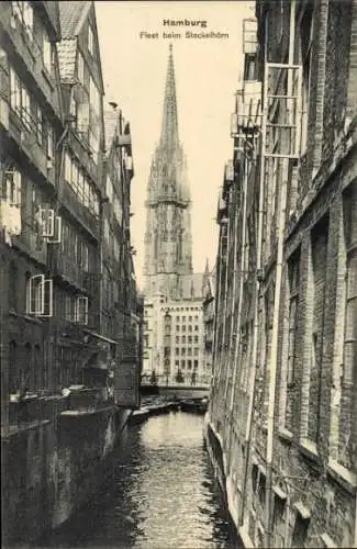 Ak Hamburg, Fleet beim Steckelhörn, Blick von der kleinen Katharinenbrücke zur Kirche