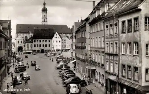 Ak Landsberg am Lech Oberbayern, Teilansicht, Geschäfte, Kirchturm