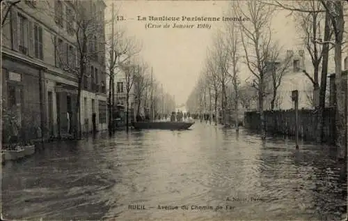 Ak Rueil Hauts-de-Seine, Avenue du Chemin de Fer, Überschwemmung im Januar 1910