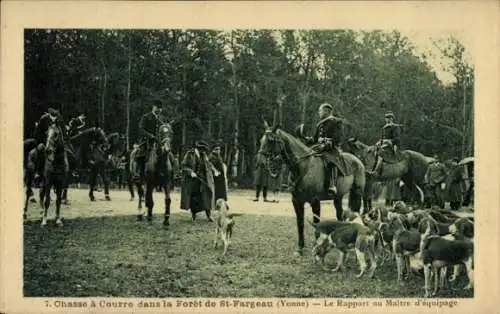 Ak Foret de St. Fargeau Yonne, Jagdgesellschaft, Hunde, Reiter