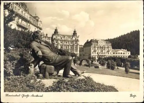 Ak Mariánské Lázně Marienbad Region Karlsbad, Goethe Denkmal