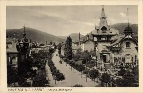 Ak Neustadt an der Weinstraße, Blick auf die Maximilianstraße, Villen