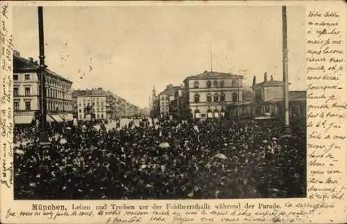 Ak München, Leben und Treiben vor der Feldherrnhalle während der Parade