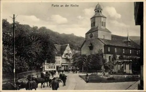 Ak Bad Grund im Harz, Straßenpartie an der Kirche, Denkmal, Kühe